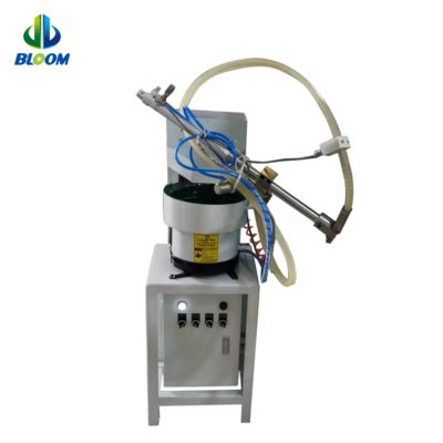 Kalite  Automatic Nut Feeder for Spot Welding with M5-M12 Compatibility 220V/50Hz Power and 0.5MPa Air Source fabrika