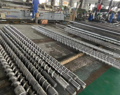 SPC Zemin Ekstrüzyon Makinesi yedek parçası Nitritli veya Bimetal Barrel ve vida