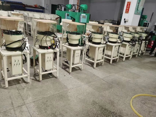 Otomatik Fındık Besleyici Makine, kolay işletimli nokta kaynaklı elektrot malzemesi için titreşimli kase besleyici