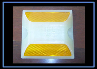 Koruma Karayolu Plastik Yol Çiviler Karanlıkta Globe / ışıldayan yüksek görünür